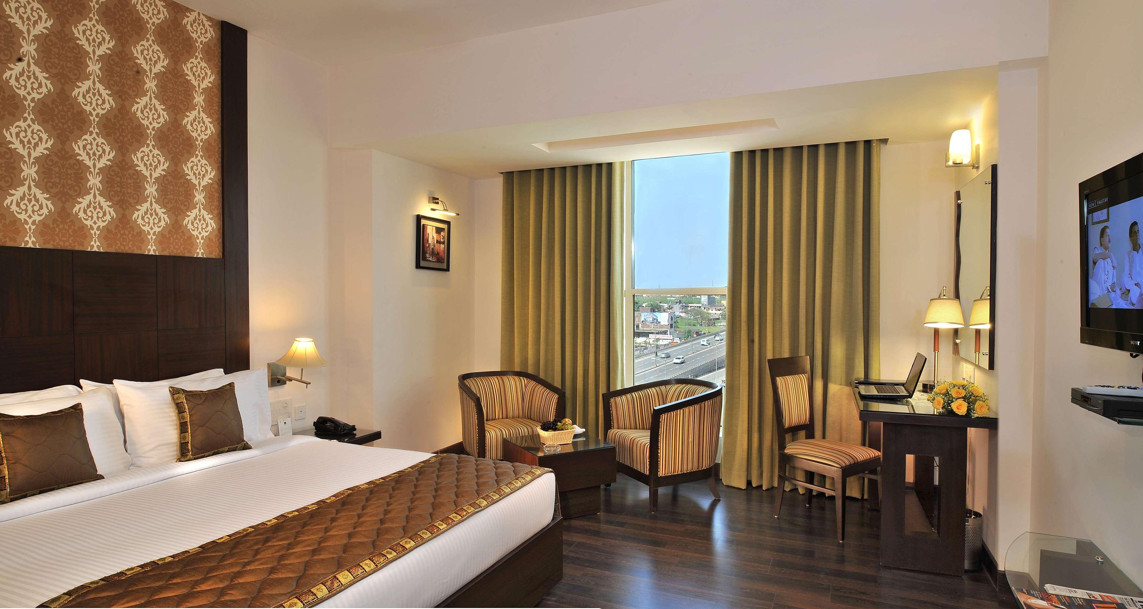 Best Western Maryland Zirakpur Exterior photo