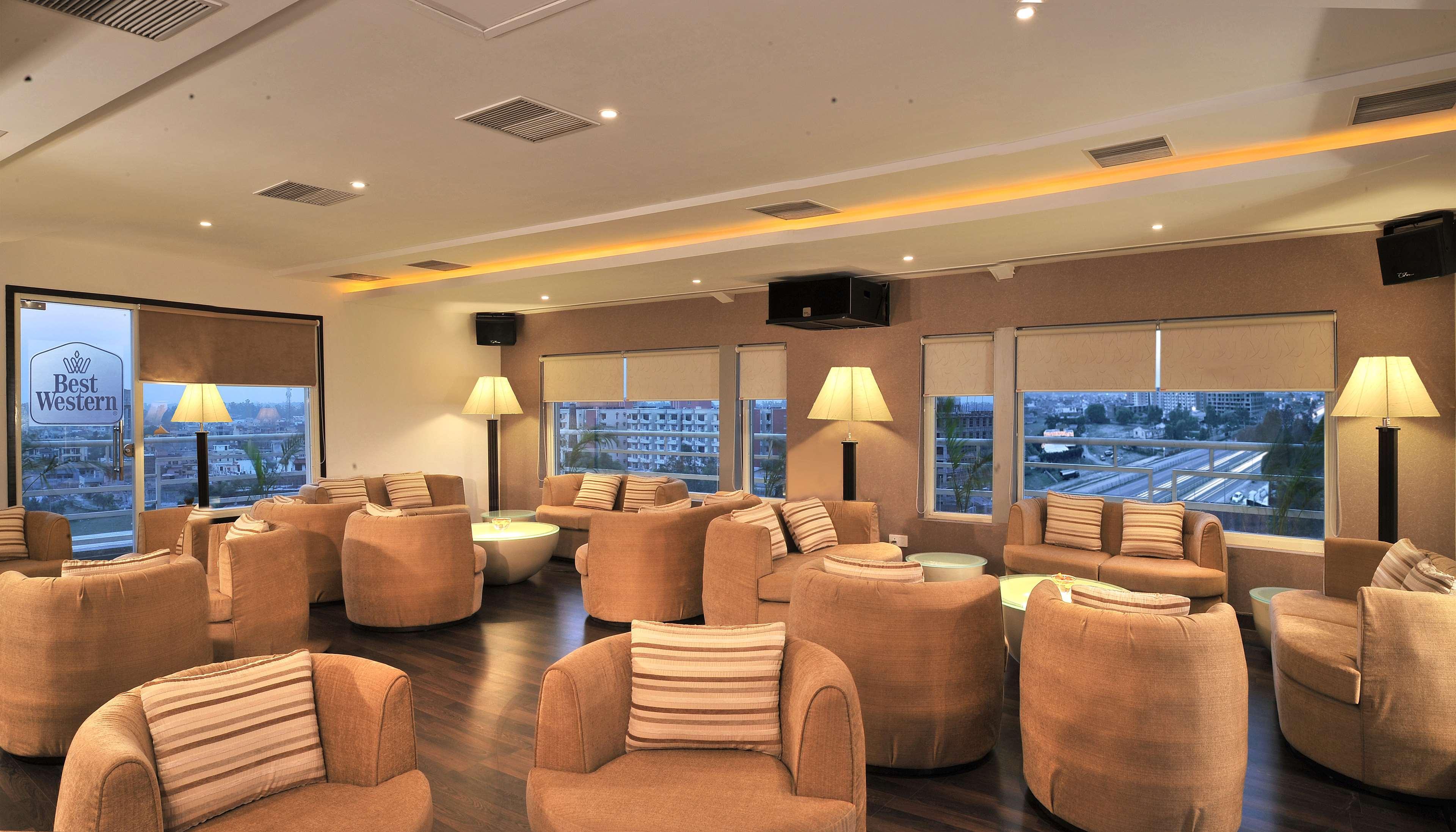 Best Western Maryland Zirakpur Interior photo